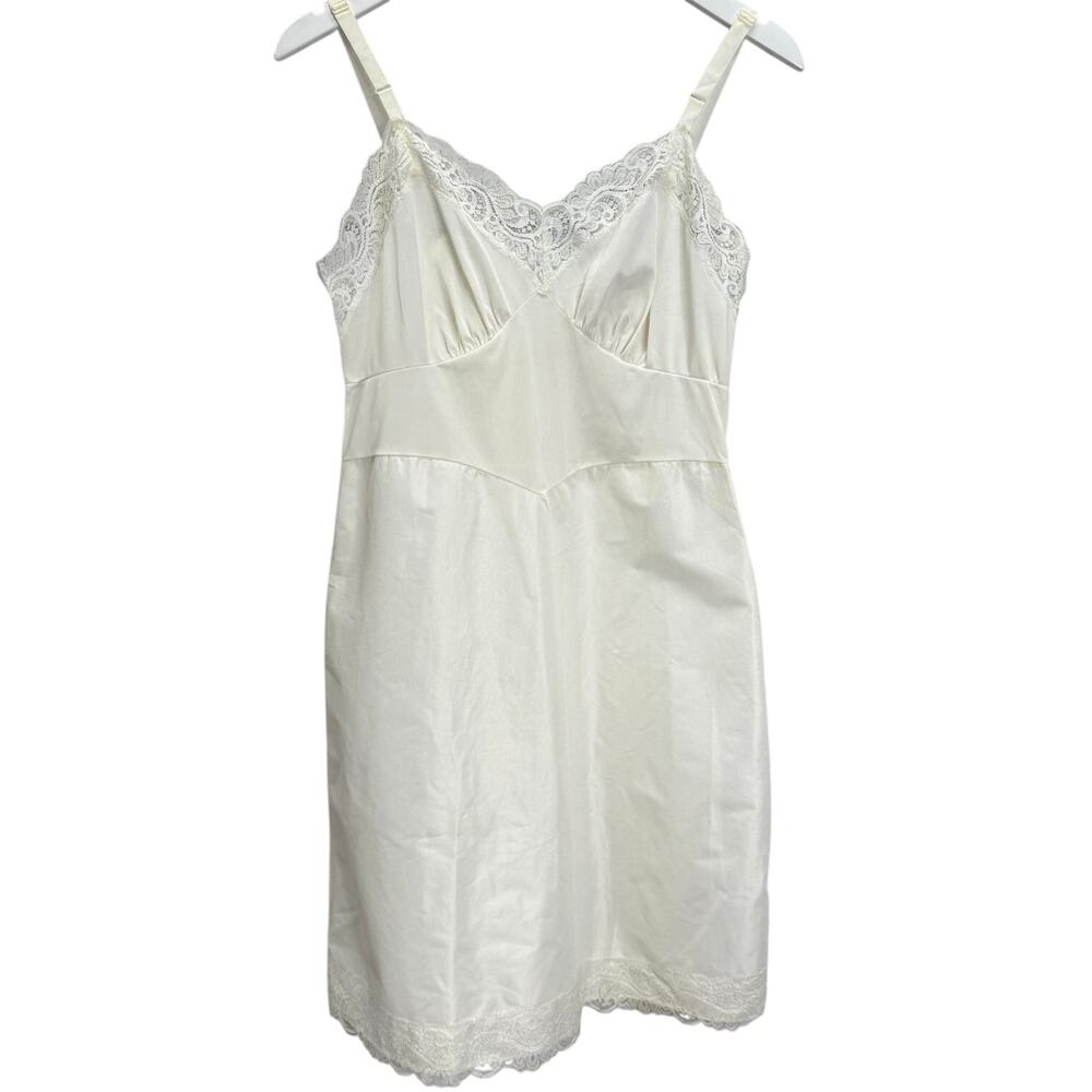 Vintage Gilead Winter White Full Slip Dress Nightgown Lace Size 34 S Lace